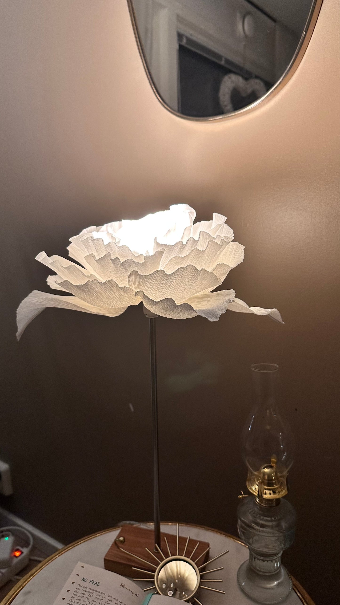 Soft White Heaven-bordslampa